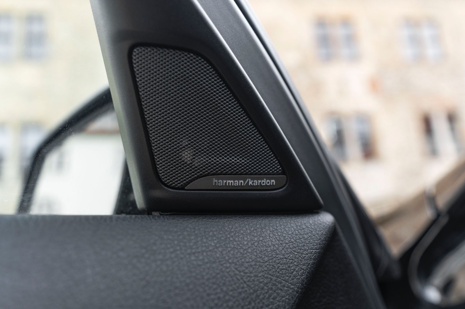 Fahrzeugabbildung BMW 550I Xdrive M-Performance HUD LED KAM NAV H&K