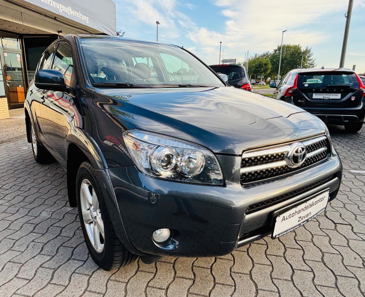 TOYOTA RAV 4 2.2D 177CH 4X4