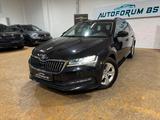 Skoda Superb Combi 2.0TDI DSG/ACC/PDC/SHZ/LED - Skoda Superb in Braunschweig