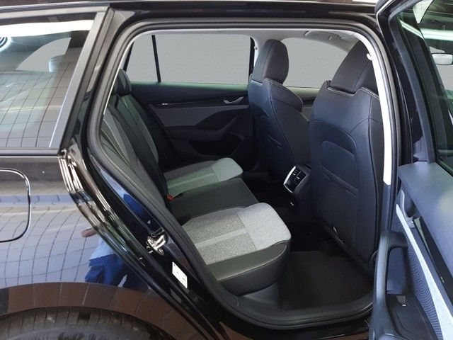 Fahrzeugabbildung Skoda Octavia Combi Selection 2.0TDI DSG PANO Leder