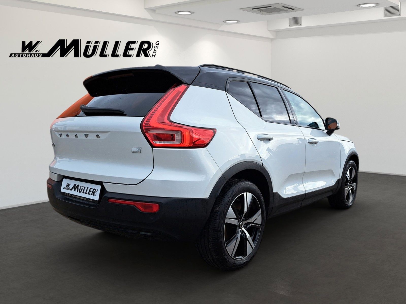Fahrzeugabbildung Volvo XC40 R  Electric Allrad
