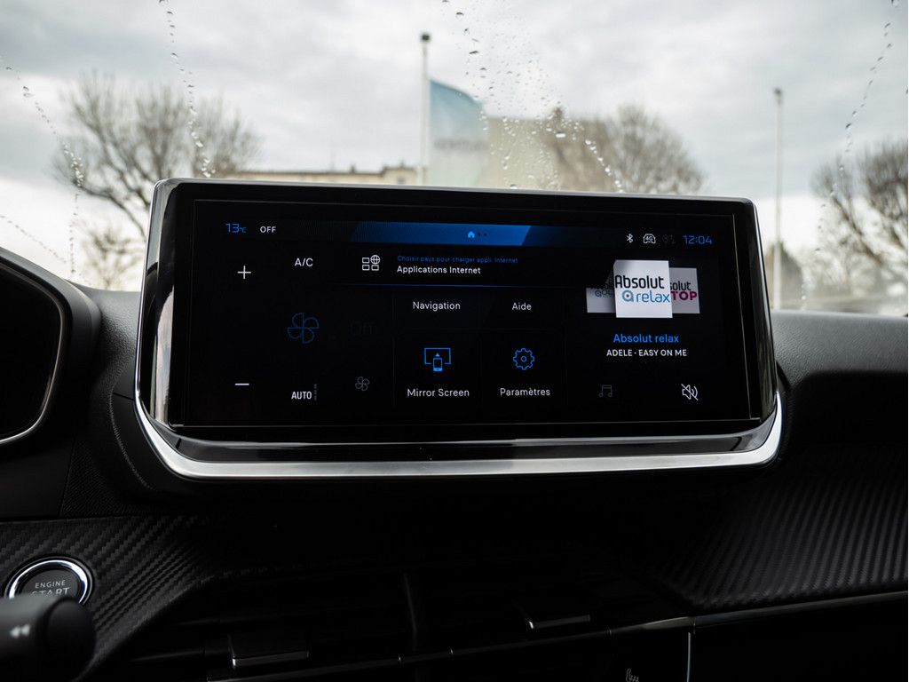 Peugeot 208 - Bild 12