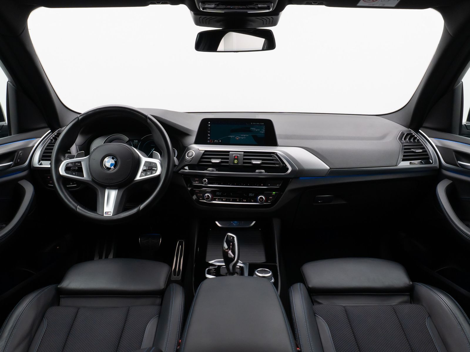 Fahrzeugabbildung BMW X3 xD30e M Sport DAB CockPit+ PDC AHK LED 19Zoll