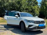 Volkswagen Tiguan 2.0 TDI SCR DSG Elegance Elegance - VW Tiguan Gebrauchtwagen in Münster