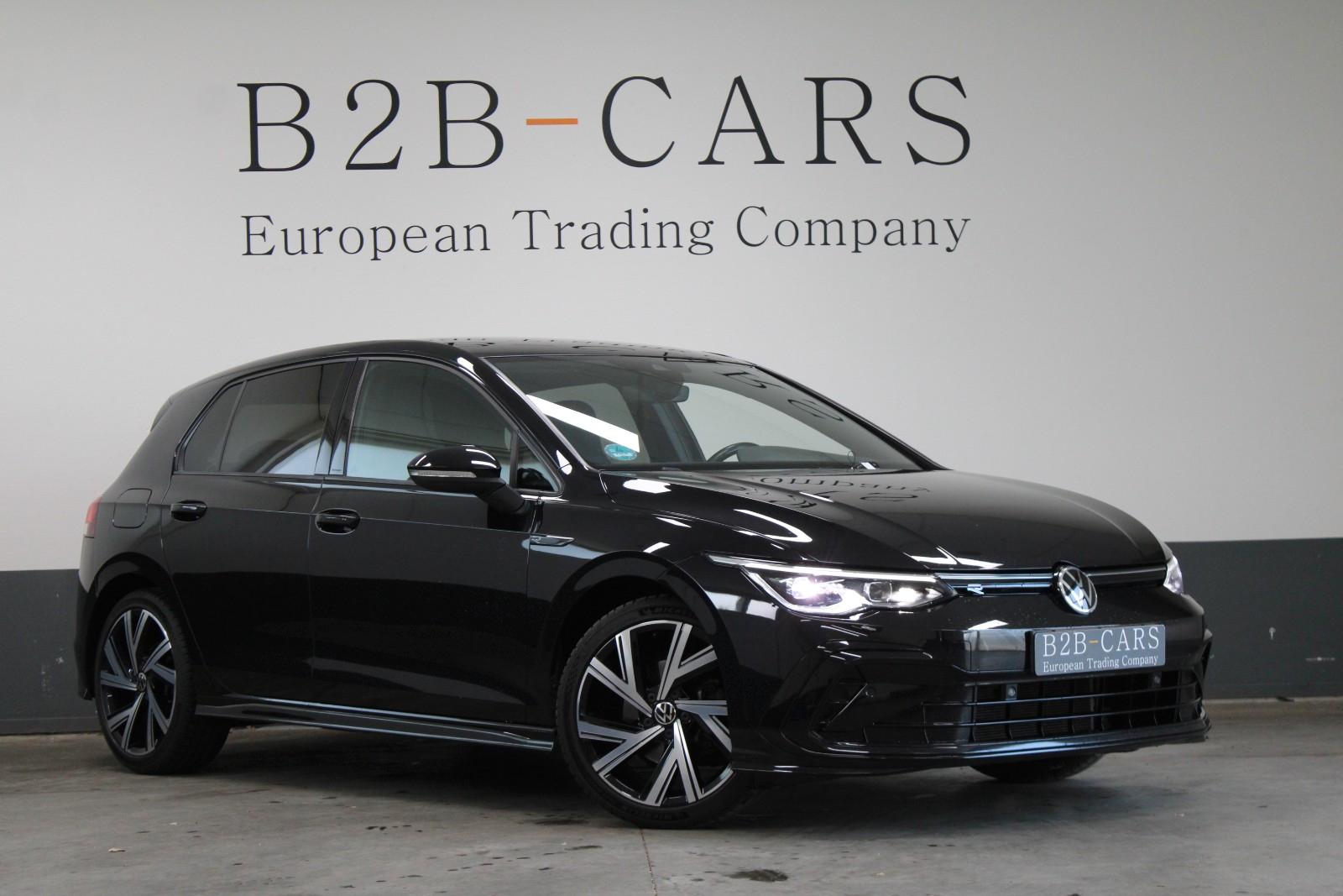Volkswagen Golf 8 Limo 1.5 eTSI DSG R-Line -LED - AHK