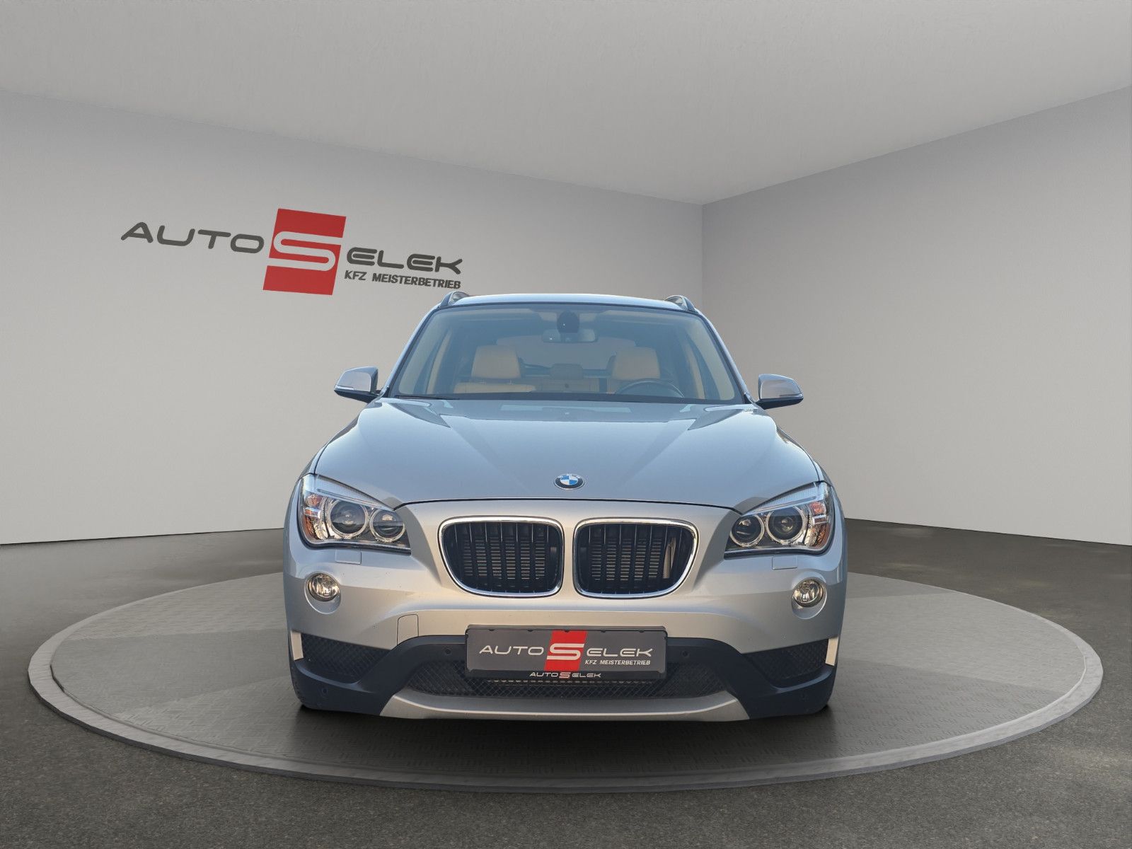 Fahrzeugabbildung BMW X1 25 d xDrive Automatik Leder Klima Navi PDC