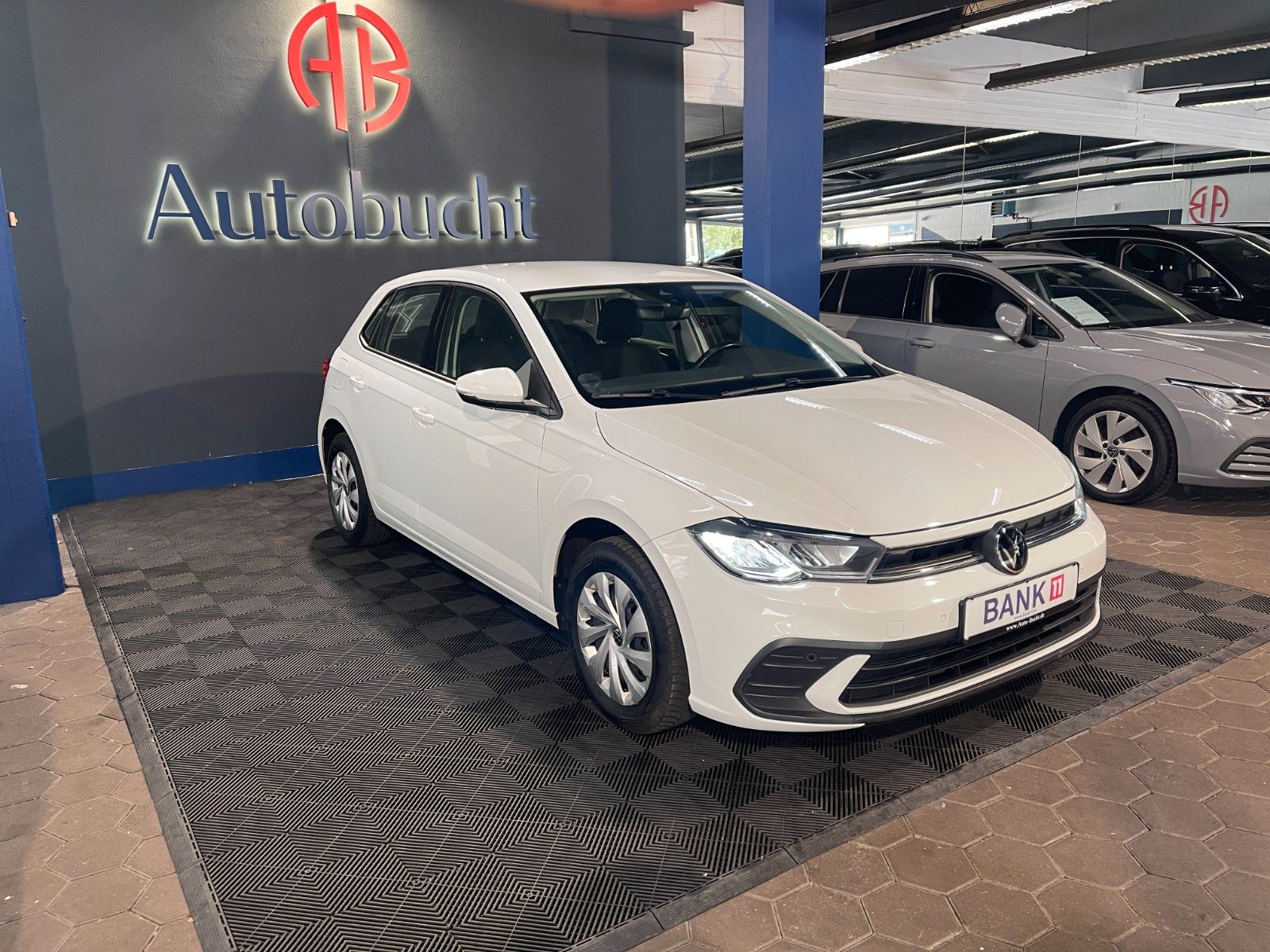 Volkswagen Polo VI Life/ACC/PDC/AppleCarplay/LED/DIGITACHO