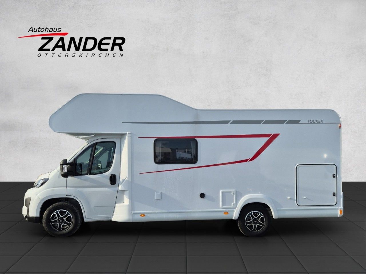 Fahrzeugabbildung LMC Tourer A 690 G 6 Sitzplätze NAVI Markise Klima