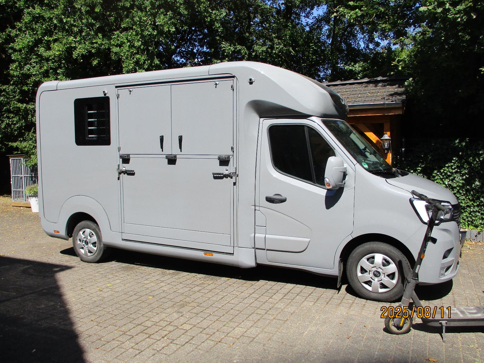 Renault Master Hengstausstattung