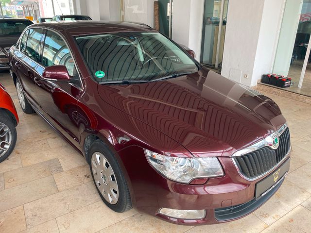 Skoda Superb 2.0 TDI Lim Comfort /1.Hand/Skoda S-Heft/