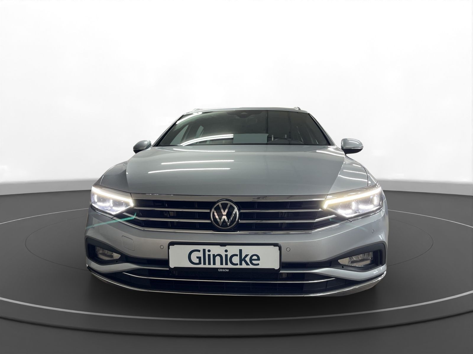Volkswagen Passat Variant - Bild 2