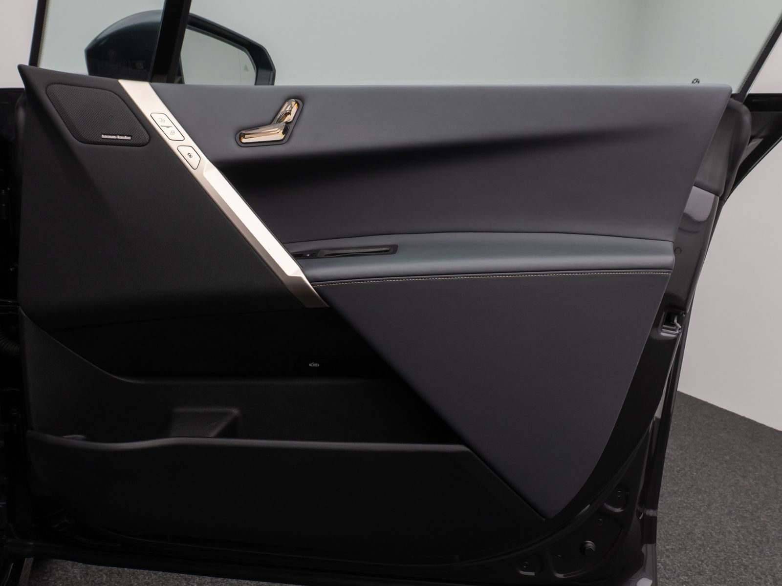 Fahrzeugabbildung BMW iX xD40 Panorama 360°DAB H/K Laser ACC AHK Sport