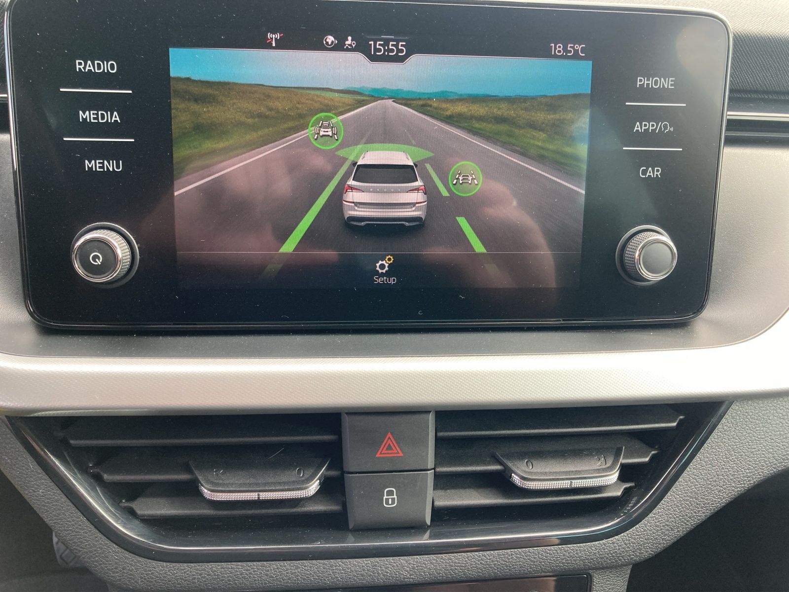 Fahrzeugabbildung SKODA Kamiq TSI Drive-125 LED Climatronic GRA PDC SH L