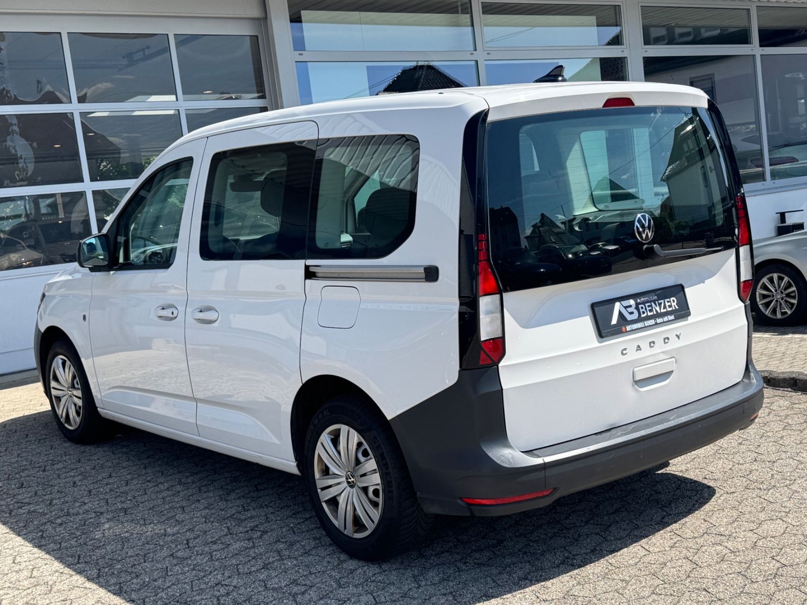 Fahrzeugabbildung Volkswagen Caddy BLUETOOTH/AUTO-HOLD/ACC/TEMPOMAT/