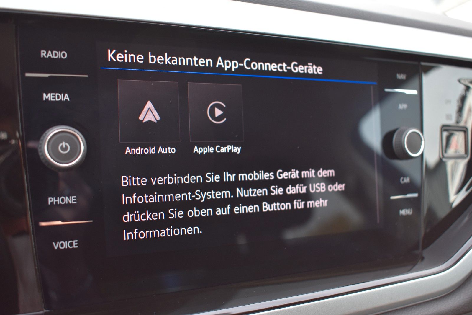 Fahrzeugabbildung Volkswagen Polo VI Goal DSG/ACC/KLIMA/SHZ/CARPLAY/LED/NAVI