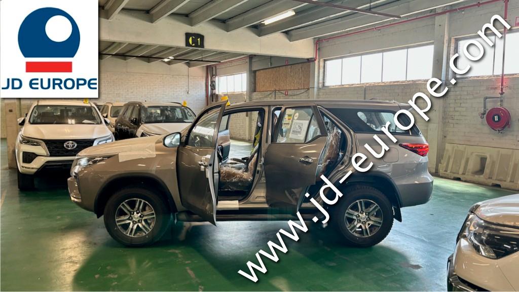 Toyota FORTUNER 2,7L PETROL - EXPORT OUT OF EU - NO COC
