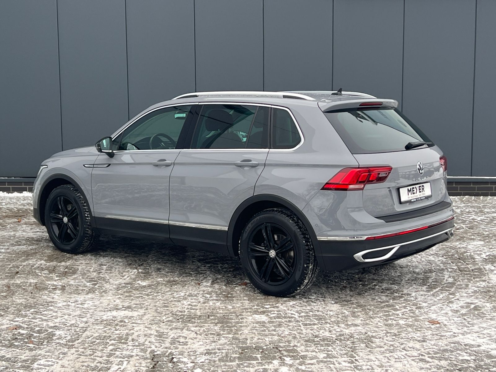 Fahrzeugabbildung Volkswagen Tiguan Elegance 1.5 TSI *AHK, Navi, App Connect,