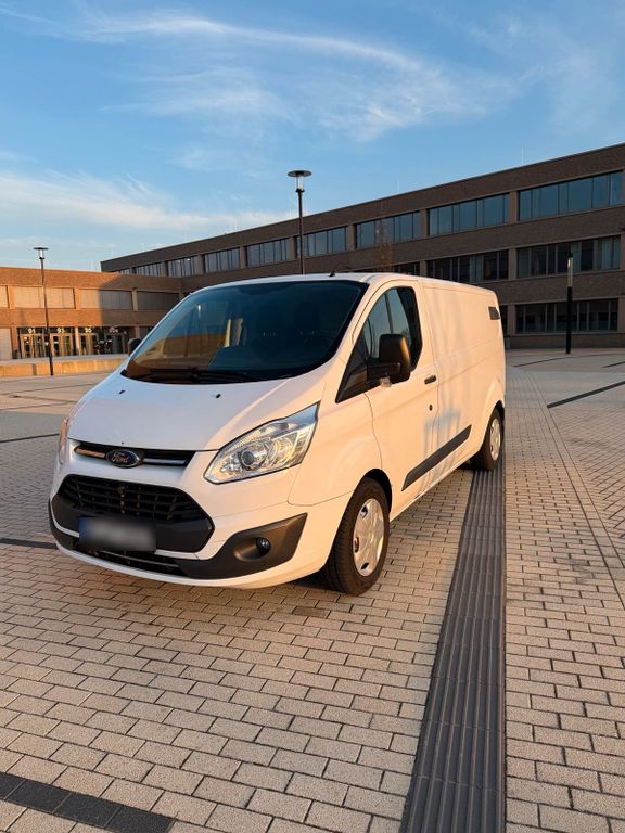 Image of Ford Transit Custom