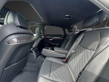 2022 AUDI A8 — миниатюра 22