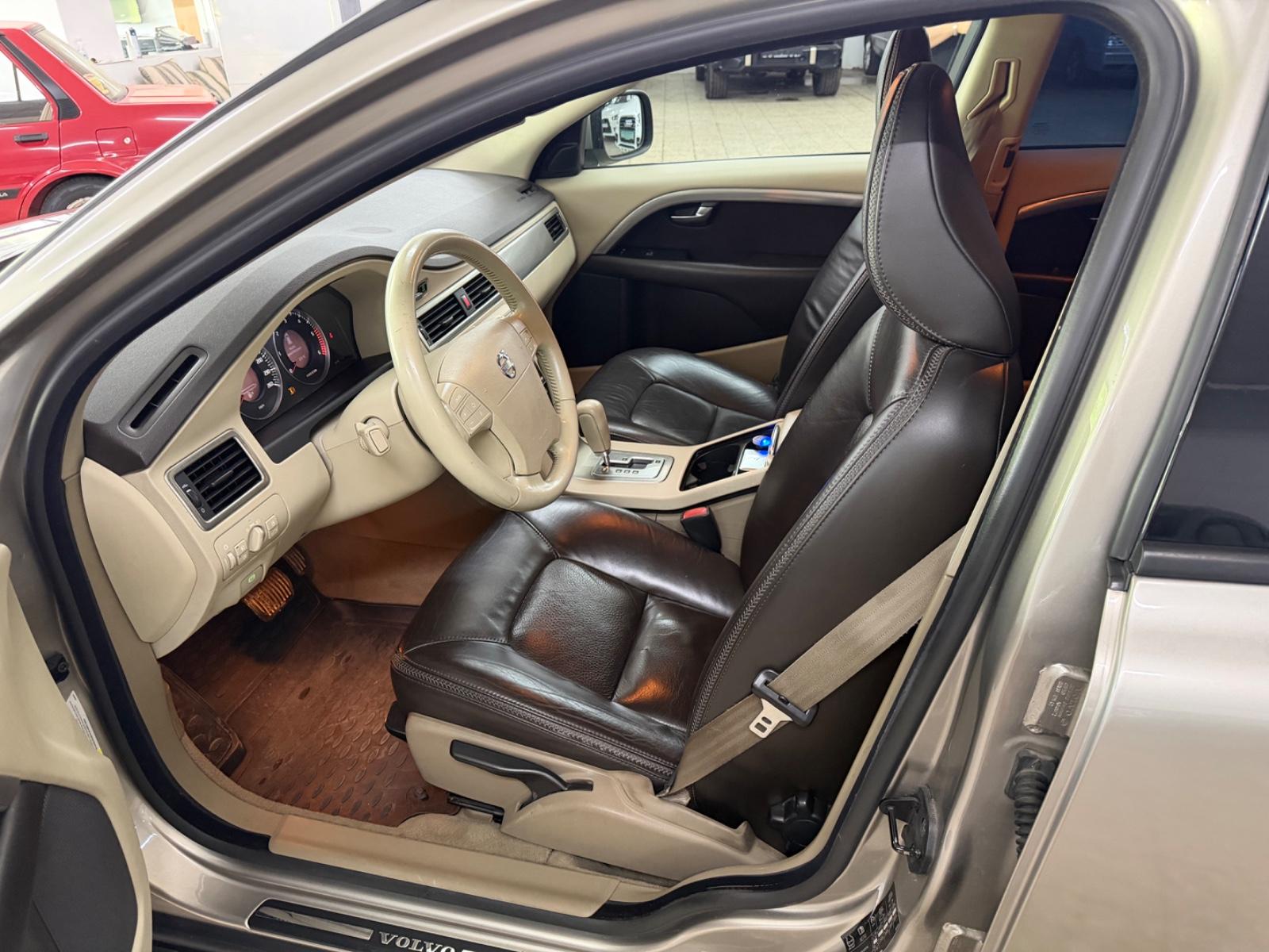 Volvo XC70 2007 — photo 9