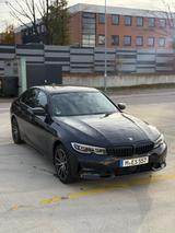 BMW 330i Sport Line Automatic Sport Line - BMW 330 von privat