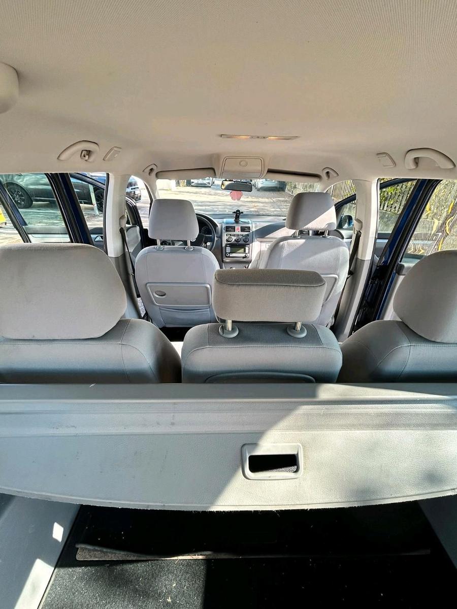 Volkswagen Touran 2007 — photo 13