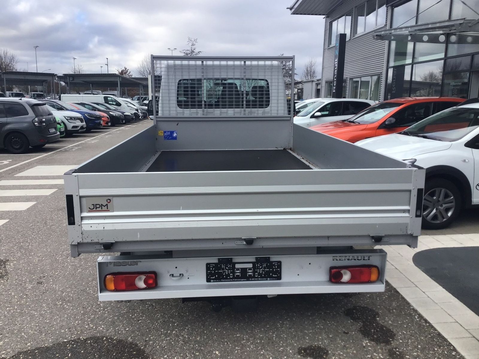 Fahrzeugabbildung Renault Master Pritsche L3H1 3,5t dCi145