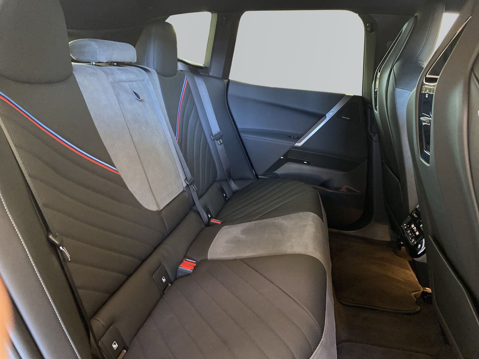BMW iX - Bild 10