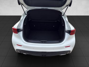 Infiniti Q30 1.6 16V Luxe Tech|Panorama|Kamera|BOSE|DAB