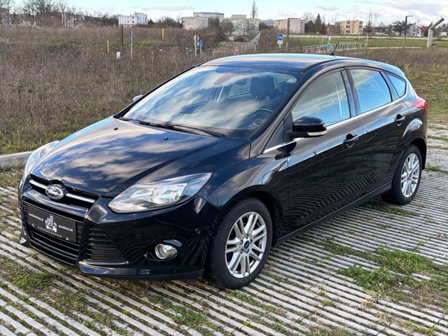 Ford Focus Lim. Titanium /Pdc/Klima/Shz/Tempomat/Mfl