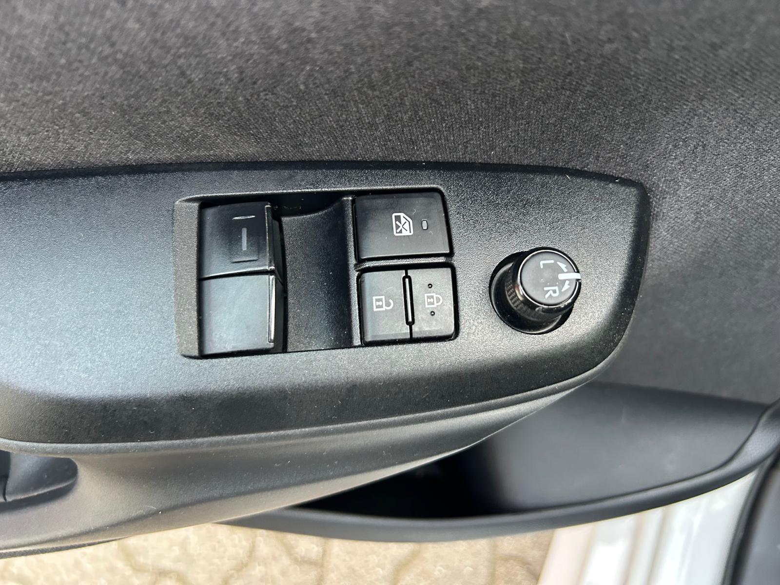Toyota Yaris Comfort/KLIMA/GJR/KAM/TÜV NEU/ACC/FREISPRE