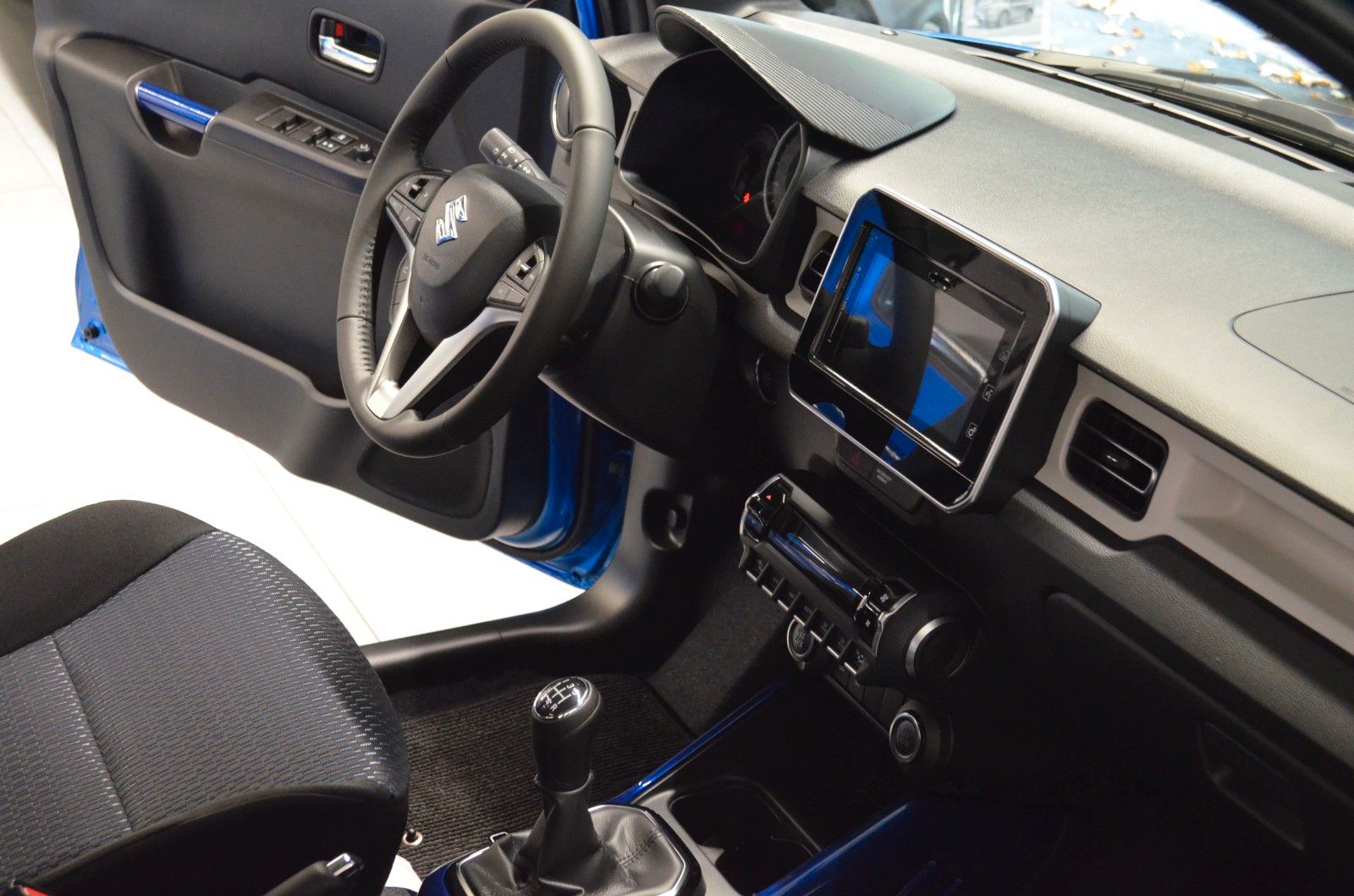 Fahrzeugabbildung Suzuki Ignis 1.2 DUALJET HYBRID Comfort +