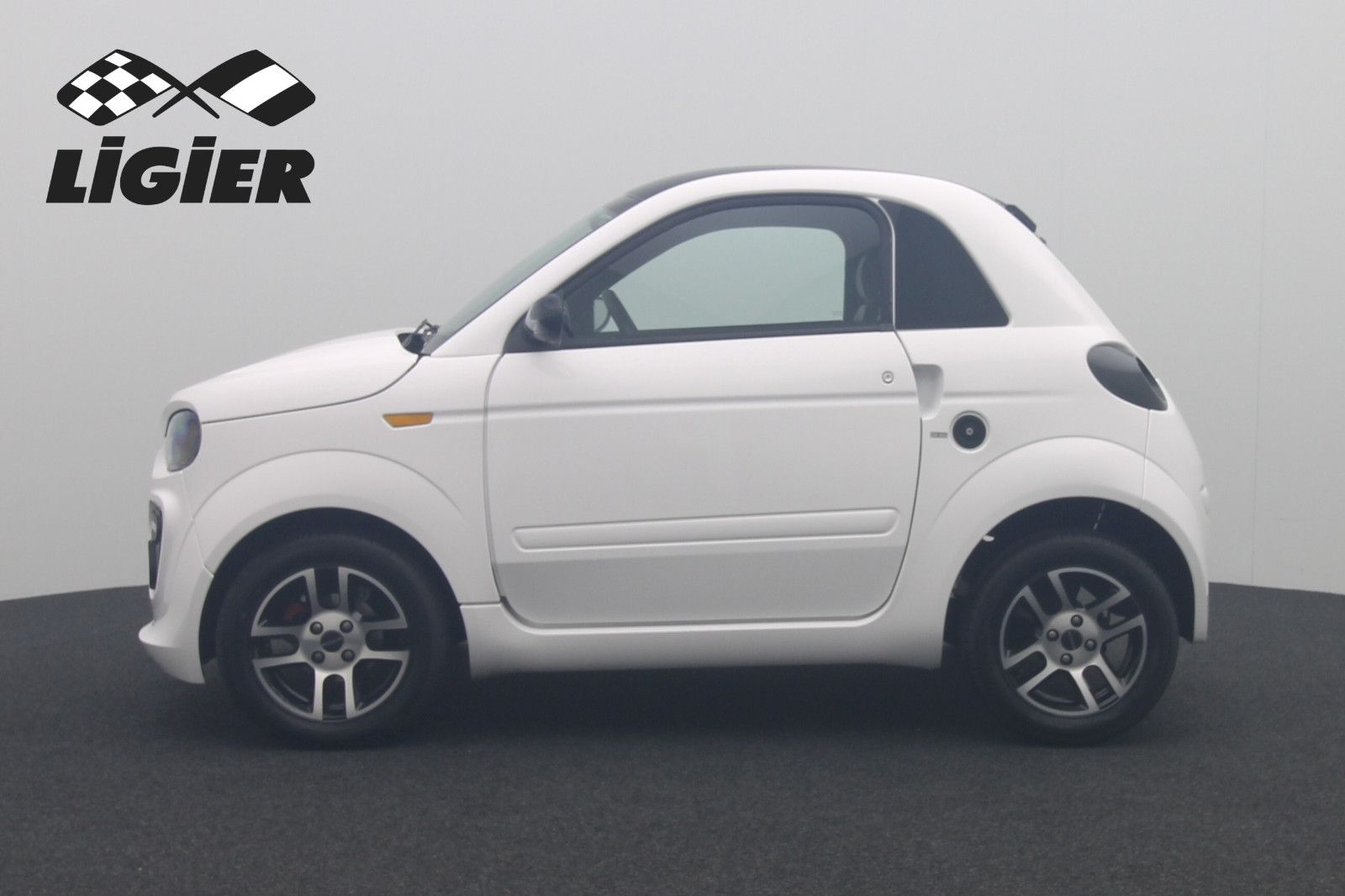 Fahrzeugabbildung Microcar DUÈ FAHREN AB 15