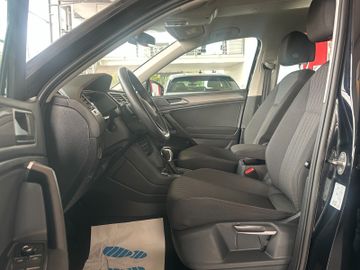 Volkswagen Tiguan Allspace - 8