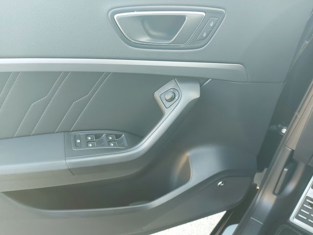Ateca FR  2.0I TSI  4Drive *PANO/NAVI/AHK/RFK*