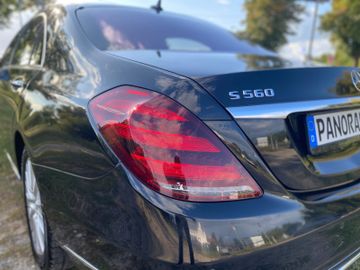 Mercedes S 560 - 11