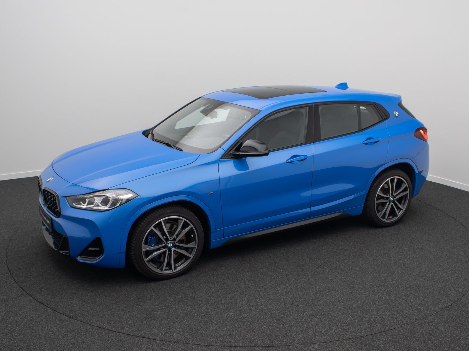 Fahrzeugabbildung BMW X2 M35i HUD DAB Kamera ACC Komfort Panorama HiFi