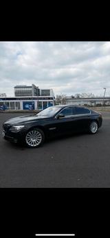 BMW Bmw F01 750i 408PS - BMW 750 aus 2010: 750i