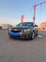 Chevrolet Cruze 2.0D LTZ AT Diesel LTZ - Chevrolet Cruze mit Diesel-Antrieb: 2.0