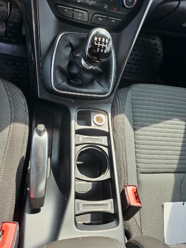 Fahrzeugabbildung Ford C-MAX Titanium