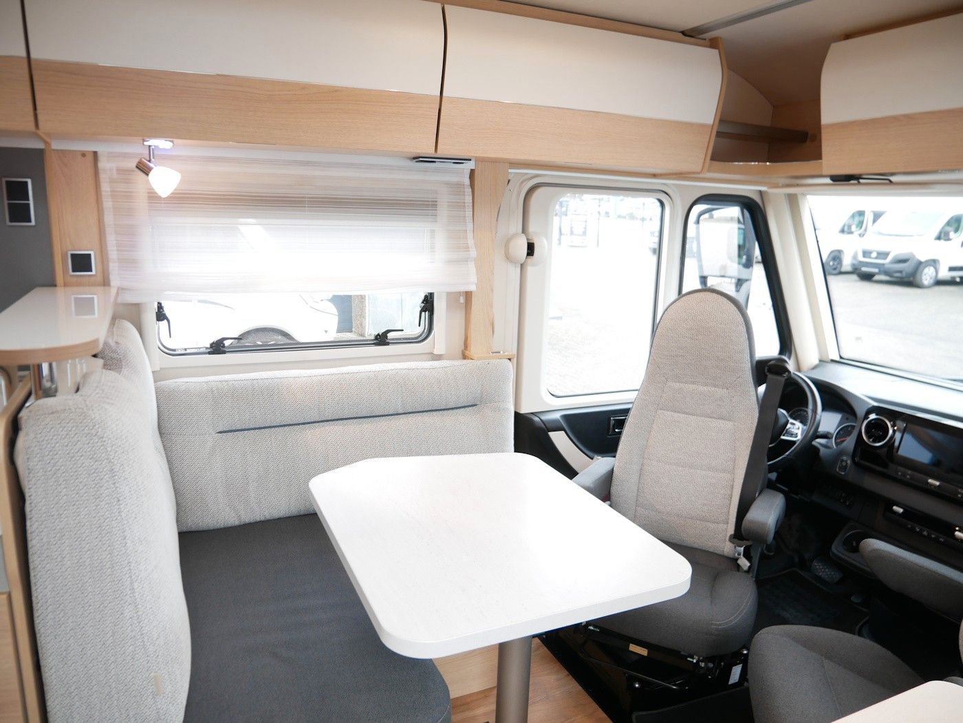 Fahrzeugabbildung HYMER / ERIBA / HYMERCAR BMC I 680 1.Hand Autom. Kamera Markise NAVI ALU