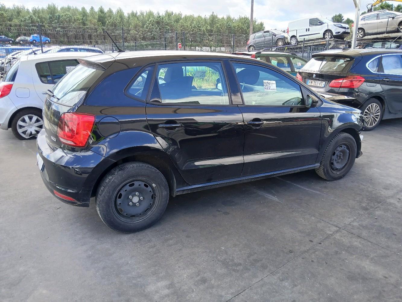 Volkswagen POLO (6R) 1.0 - 60 TRENDLINE