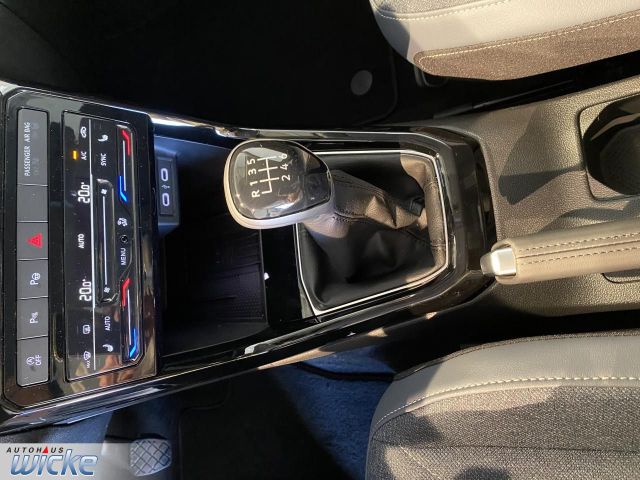 T-Cross 1.0 TSI Style NAVI KLIMA AHK REAR VIEW