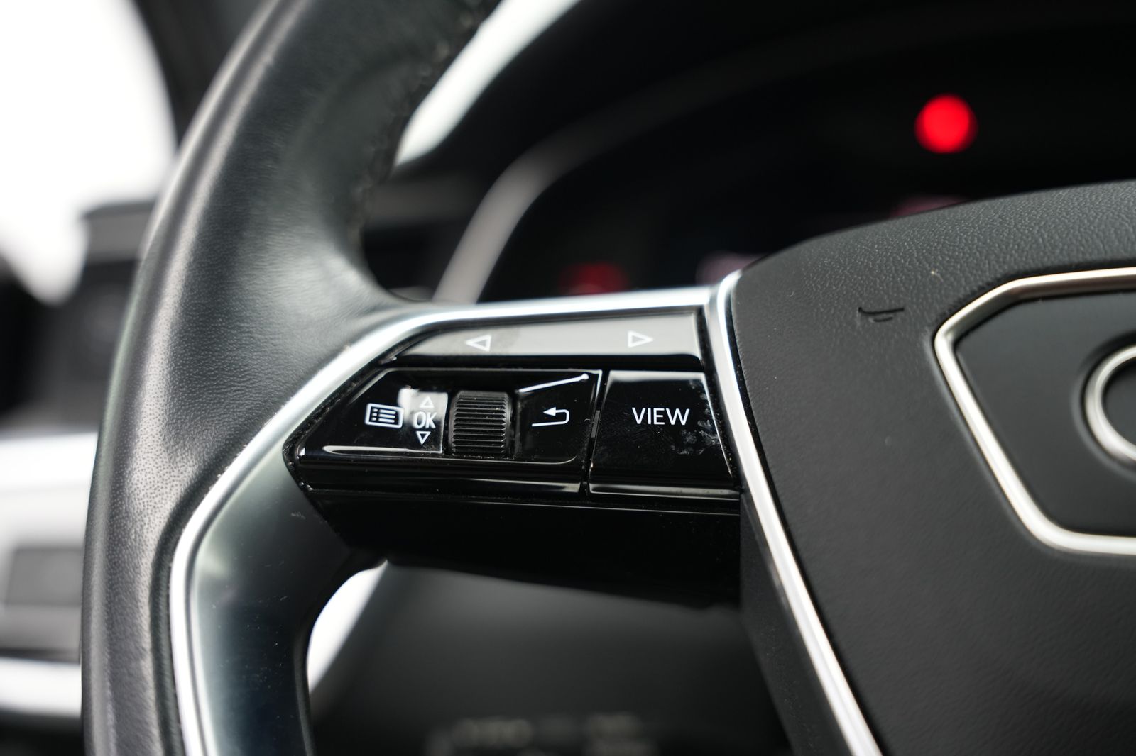 Fahrzeugabbildung Audi A6 Avant 35 TDI *Virtual*Navi*SHZ*AHK*Klima*