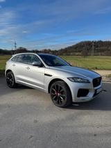 Jaguar F-Pace 30d AWD First Edition Automatik First... - silberne Jaguar F-Pace