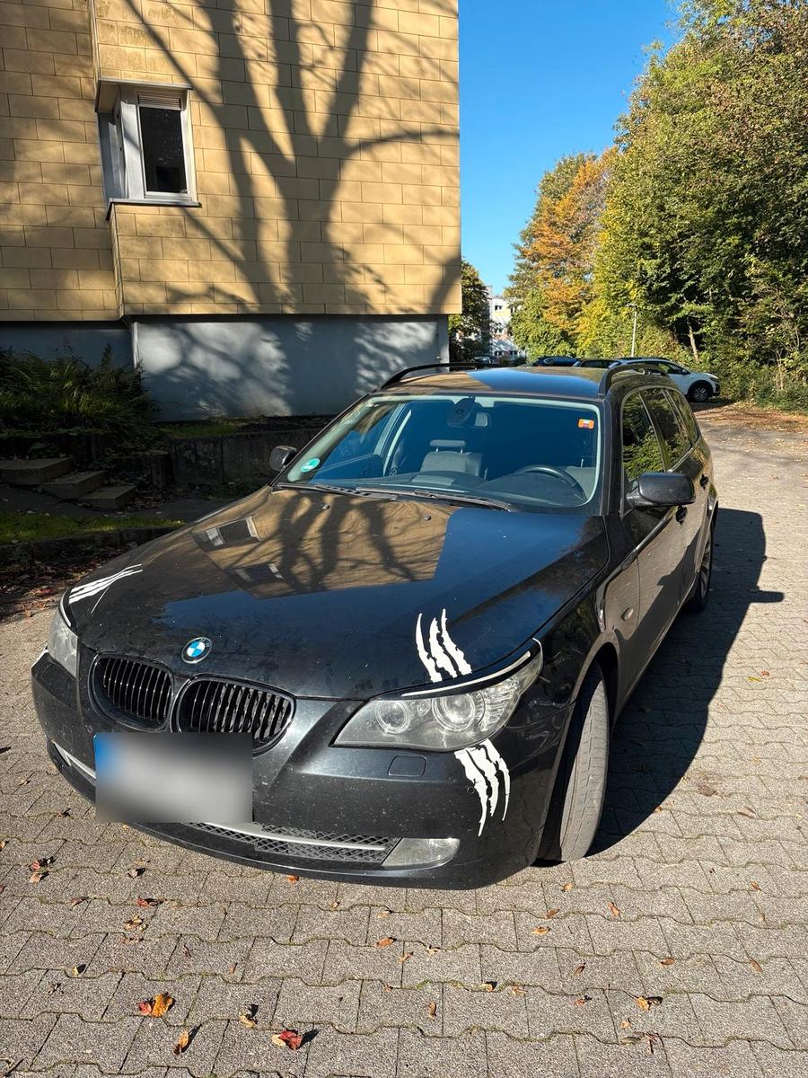 BMW 525
