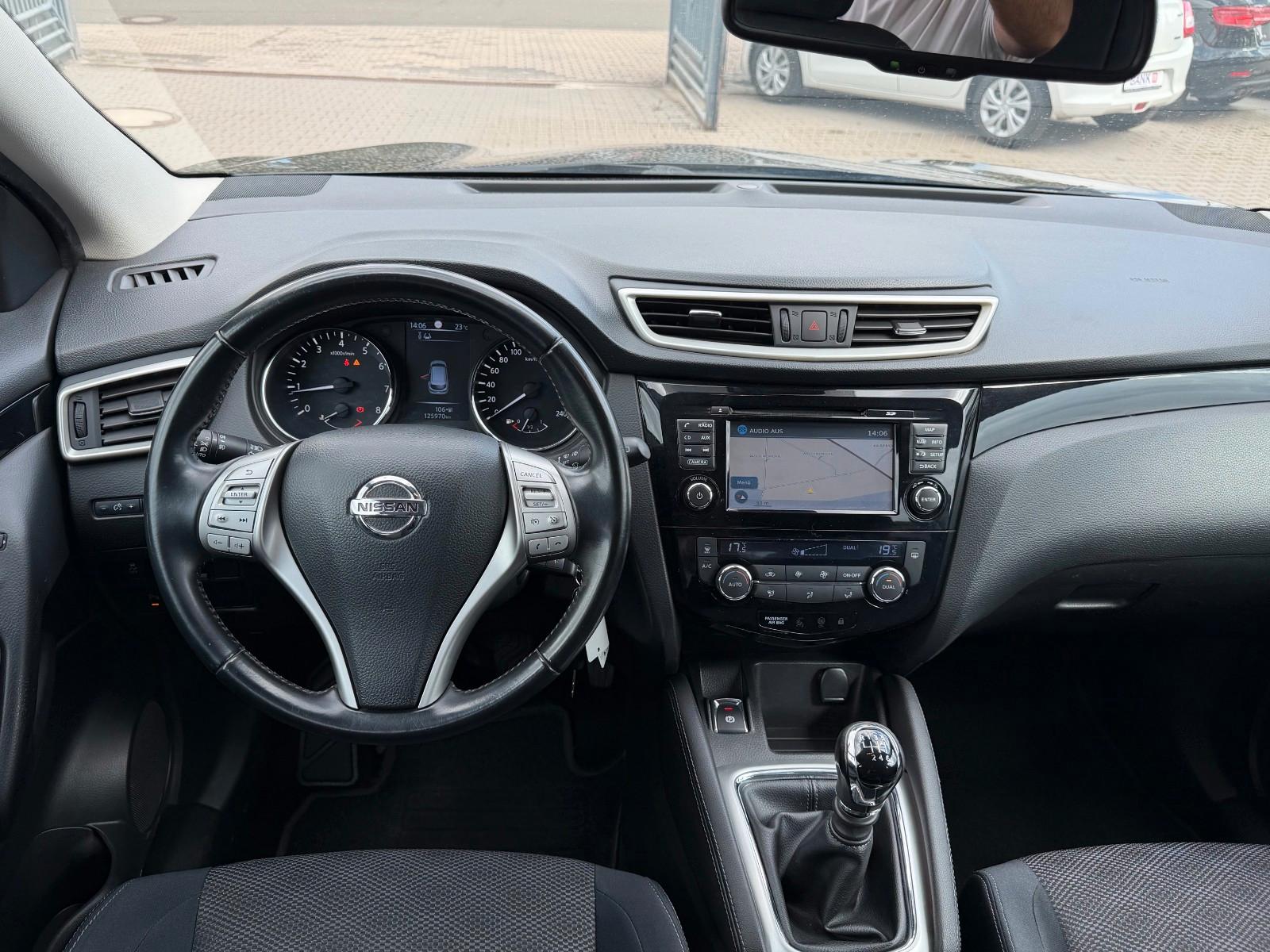 Nissan Qashqai Acenta/R-Kamera/SHZ/PDC/1.Ha/ZV/Eu5/AHK