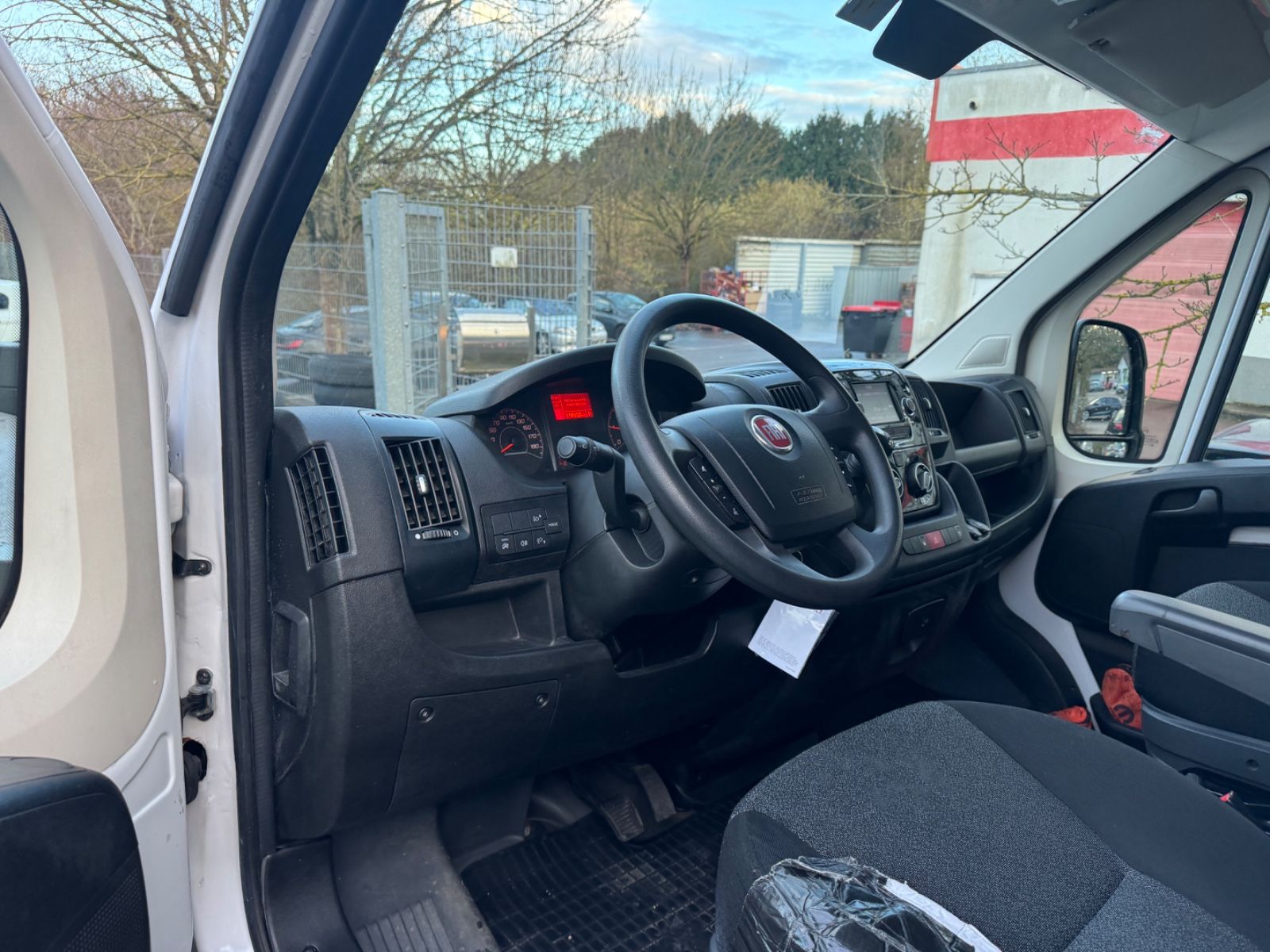 Fahrzeugabbildung Fiat Ducato 35 L3 H2 Klima+Kamera