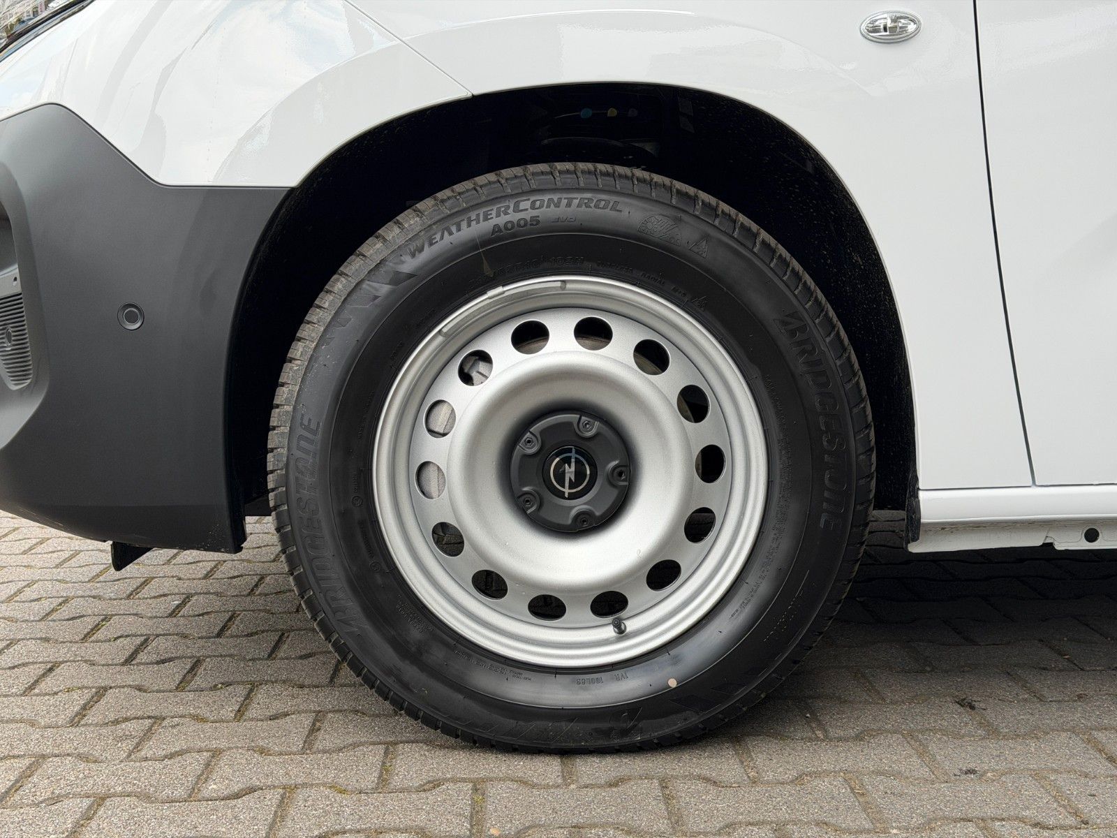 Fahrzeugabbildung Opel Combo E Cargo 1.5 D Basis erhöhte Nutzlast XL