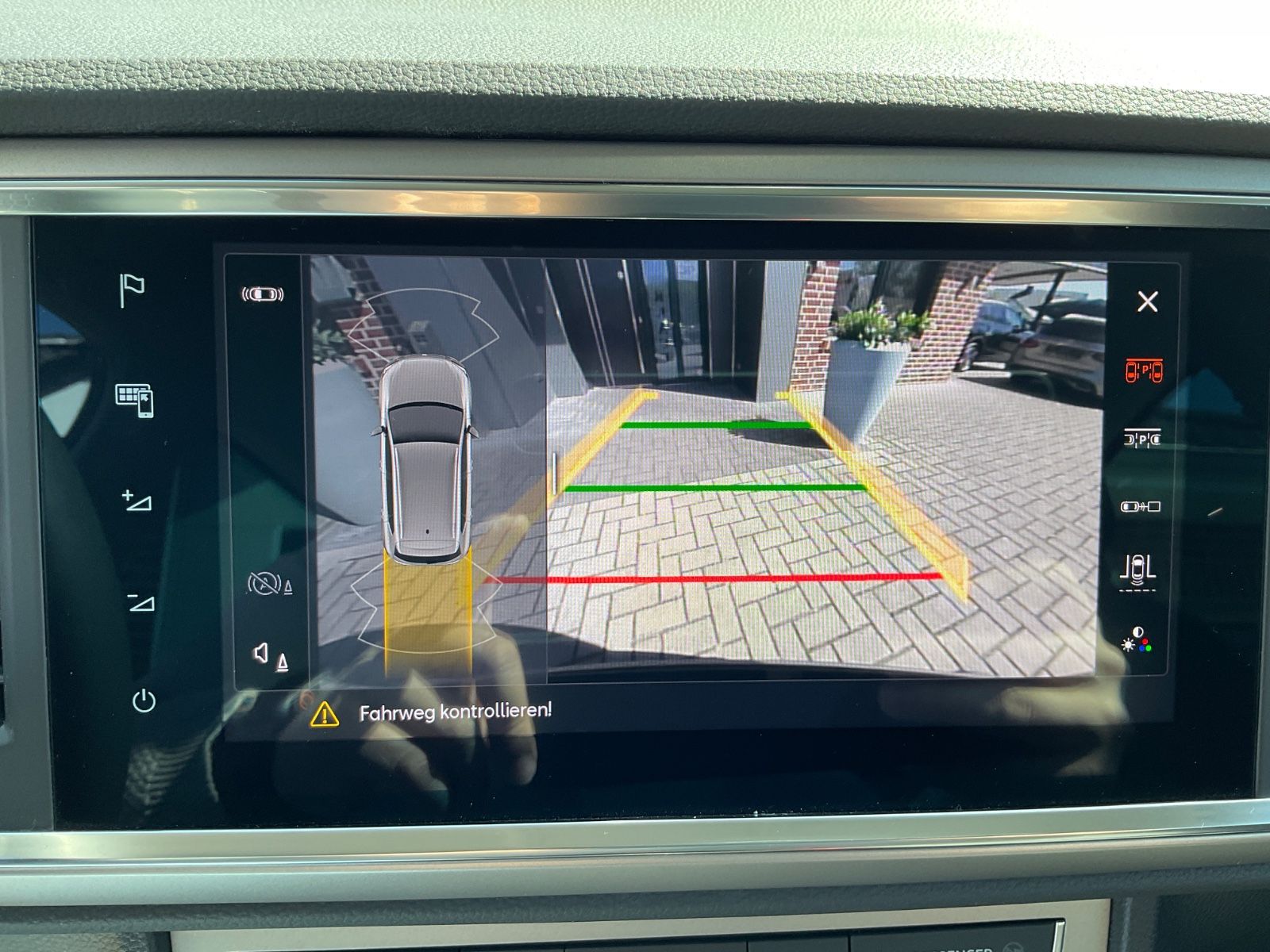 Fahrzeugabbildung SEAT Ateca 1.5 TSI Xperience DSG,Kamera,Navi,LED